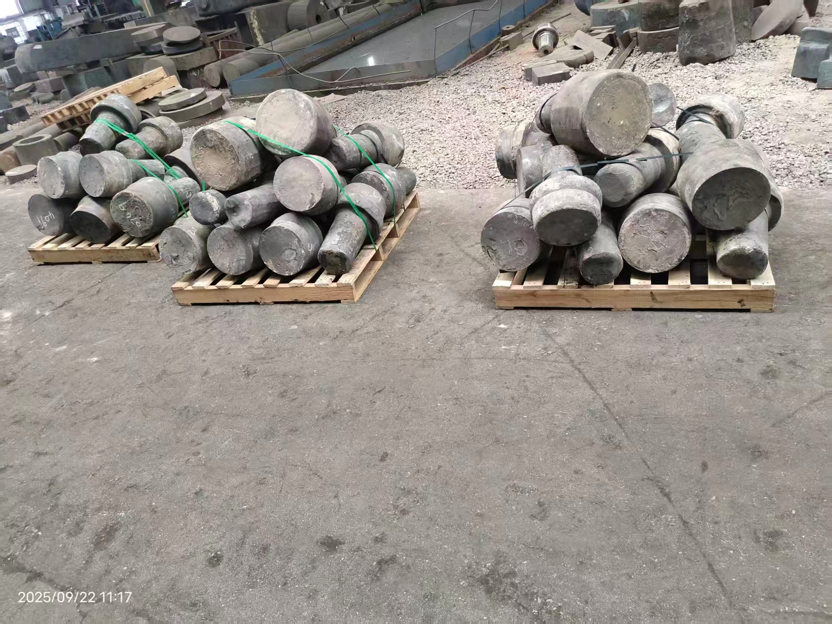 Ang sining ng libu -libong mga martilyo: ang pinagmulan at pag -unlad ng pagpapatawad.